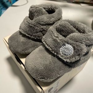 Baby Ugg boots - charcoal gray